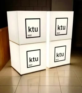 Šviečiantys kubai renginiams